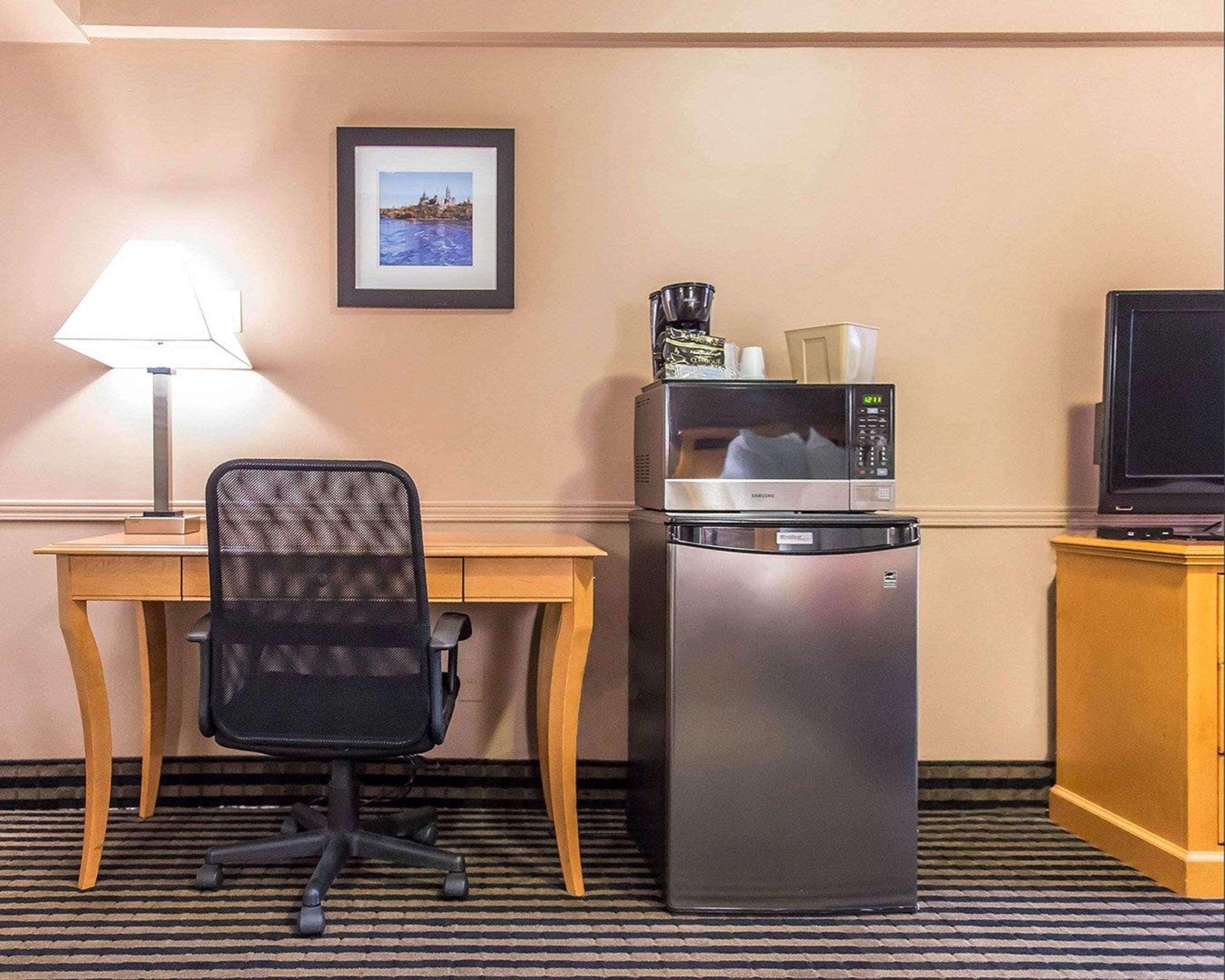 Econo Lodge Downtown Ottawa Luaran gambar